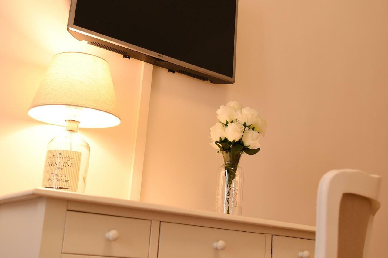 B&B Bonnes Suites Naples Exterior photo