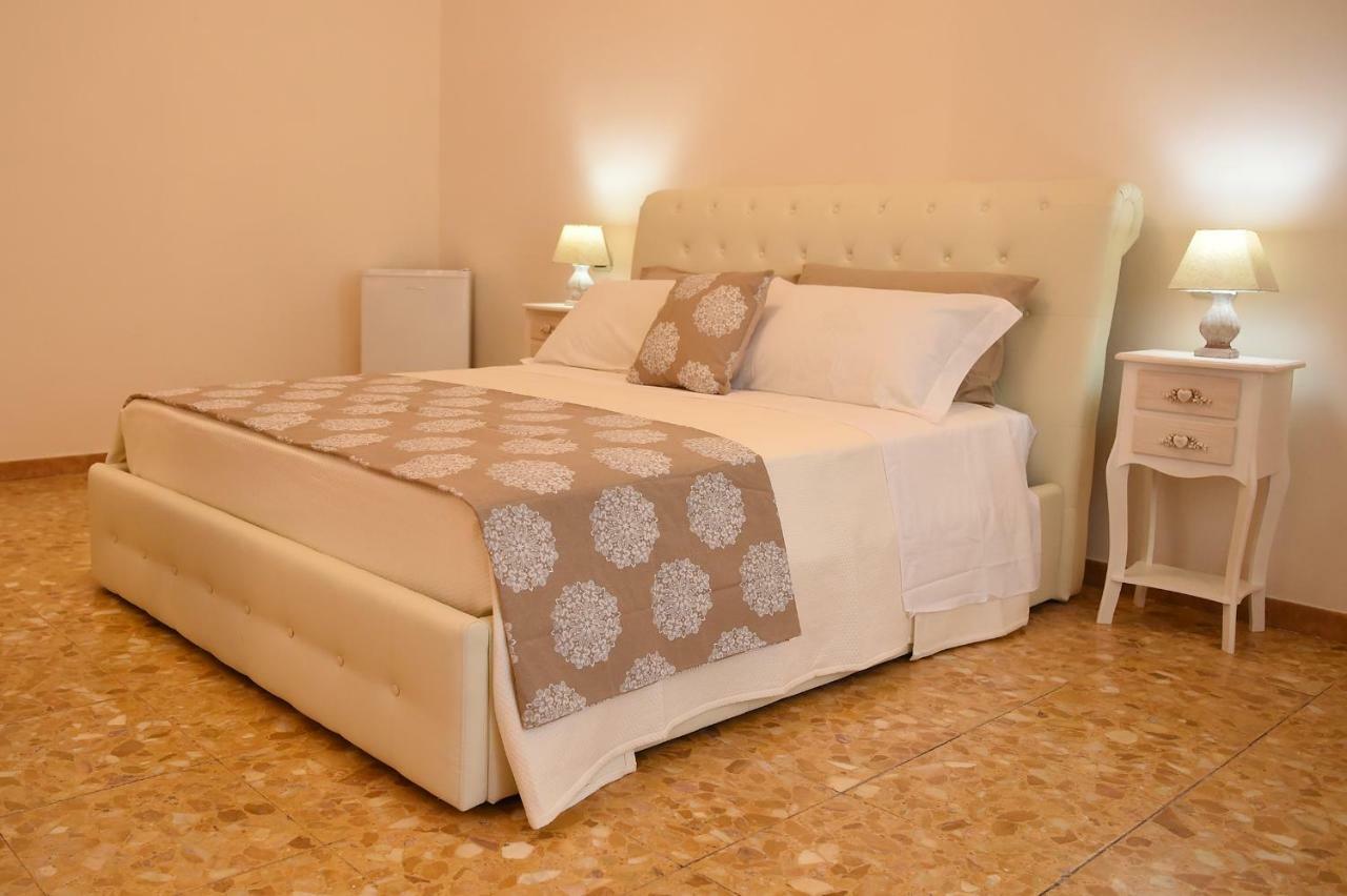 B&B Bonnes Suites Naples Exterior photo