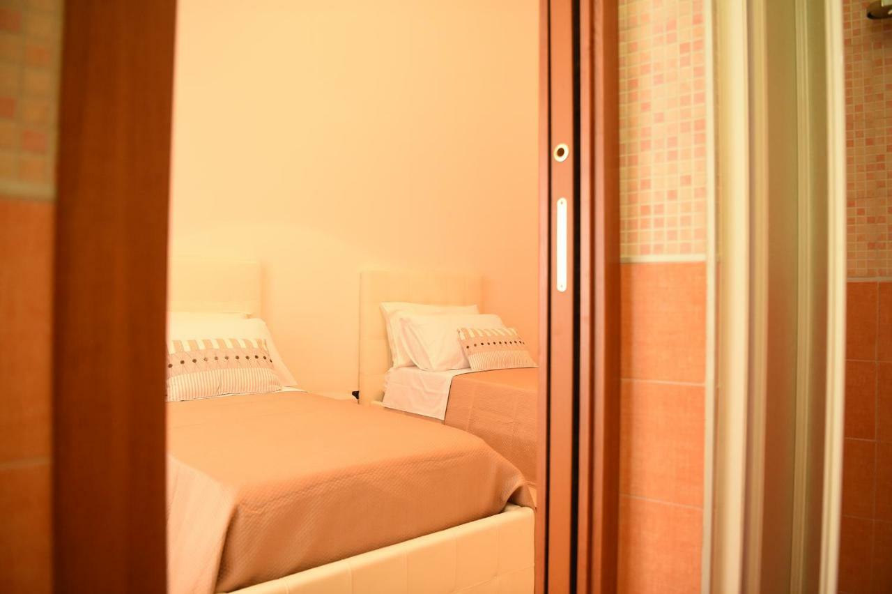 B&B Bonnes Suites Naples Exterior photo